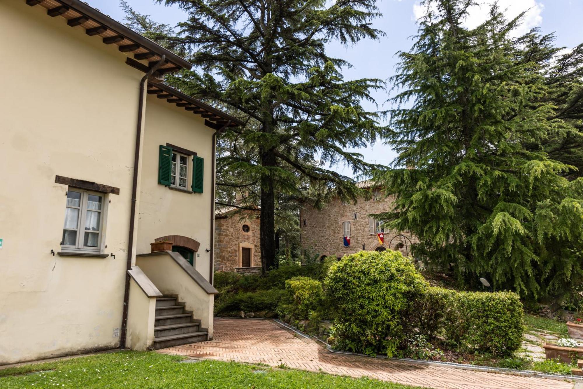 גוביו Tenuta Borgo San Michele מראה חיצוני תמונה